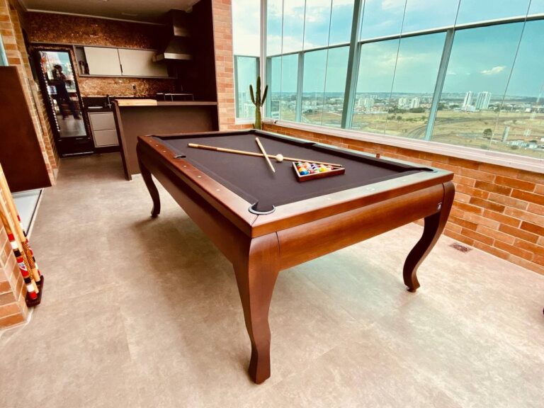 Mesa de sinuca fabricada pela Drumond Sports