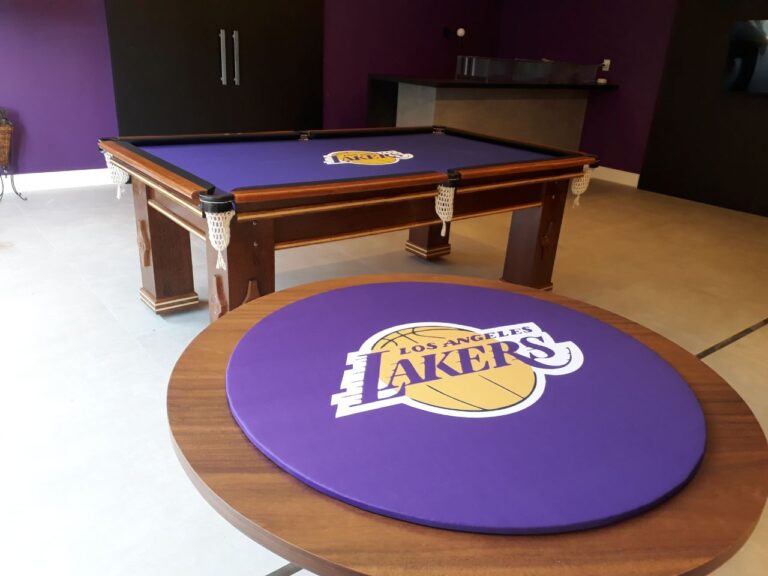Mesa de sinuca fabricada pela Drumond Sports