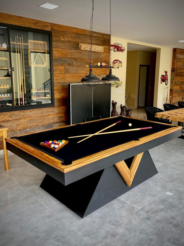 Mesa de sinuca fabricada pela Drumond Sports