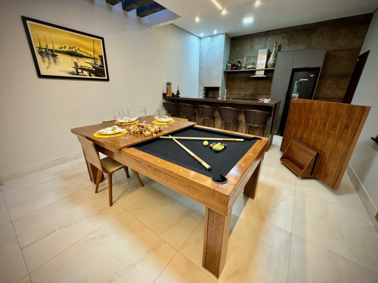 Mesa de sinuca fabricada pela Drumond Sports